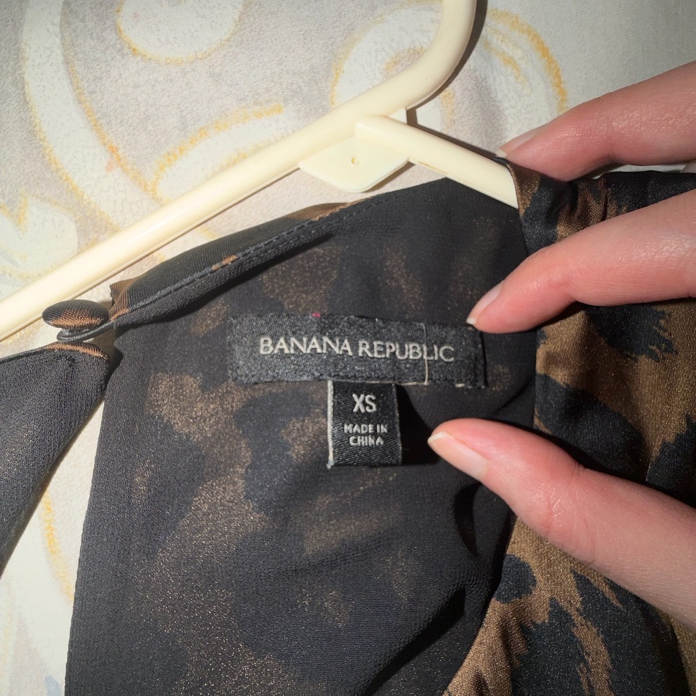 Banana Republic Leopard Print Tiered Dress | Sheer Long Sleeve | Size XS - Picture 3 of 4